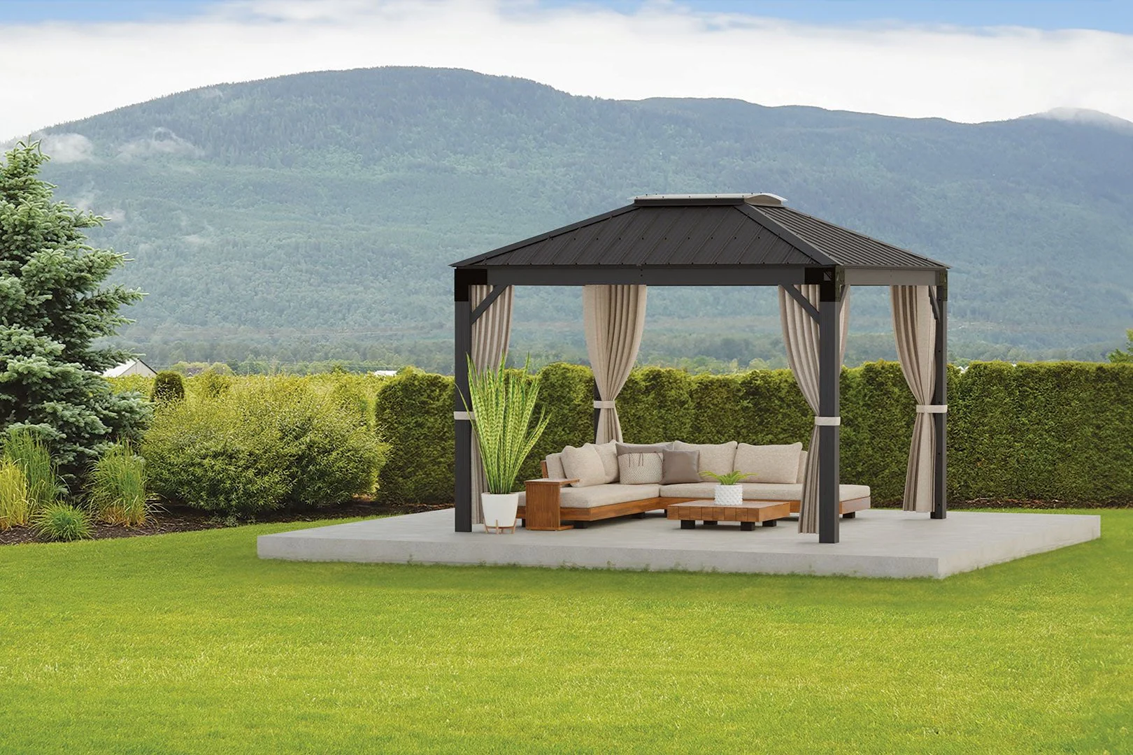 11'x11' Savannah W/ Privacy Drapes & Screens - Image 3