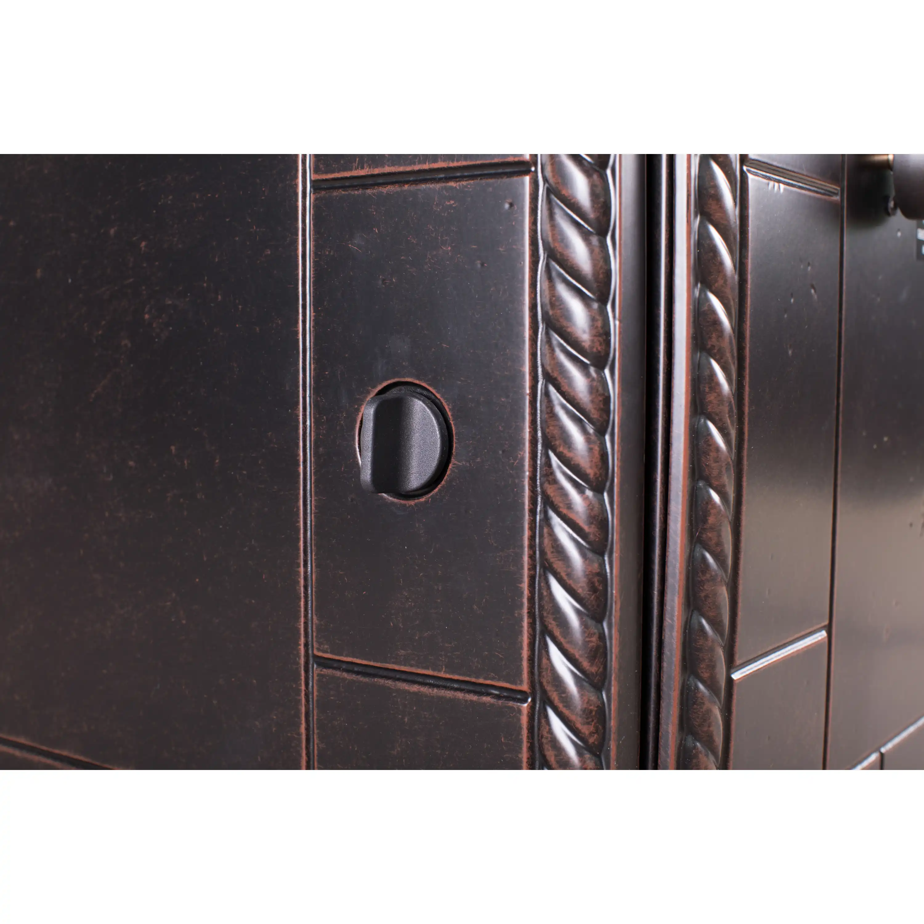 38"x56" Grand Terrace Fire Table W/ Lid - Image 9