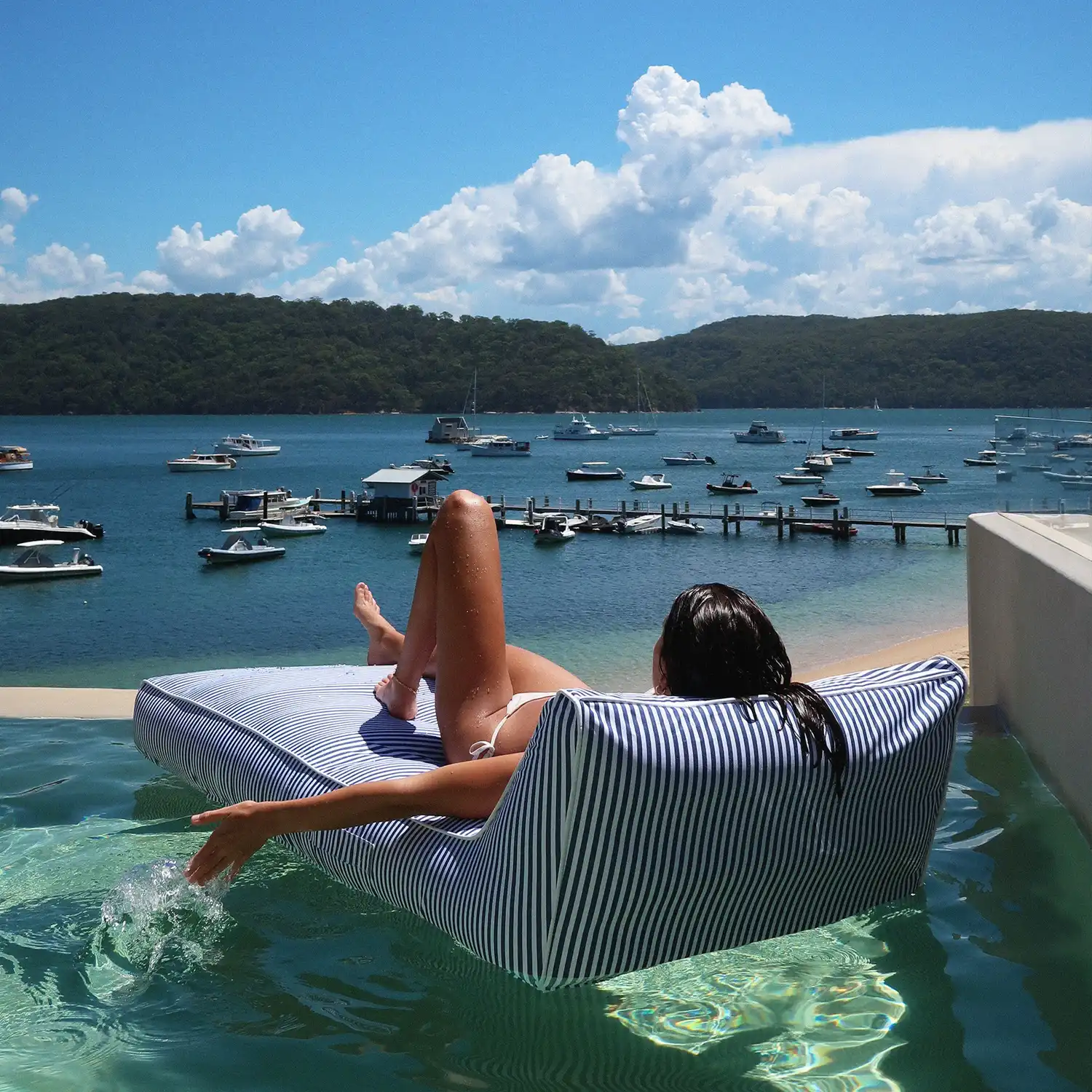 Luxe Lie-On Lounger - Le Weekend Navy - Image 4