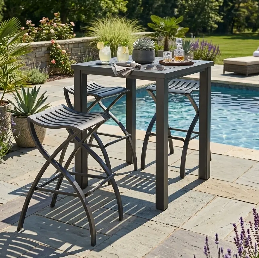Stratford Square Counter Height Group W/ 4 Backless Stools